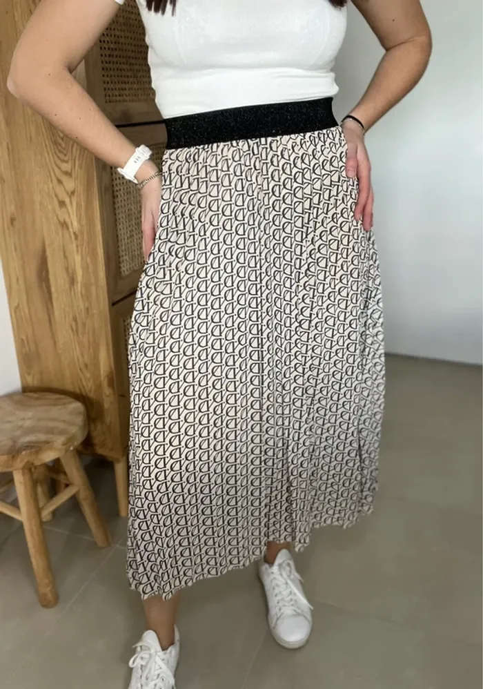 Jupe midi beige avec monogramme D - photo numéro 2