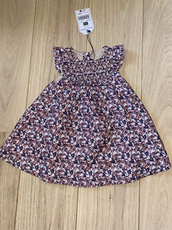 Robe 12 mois neuve