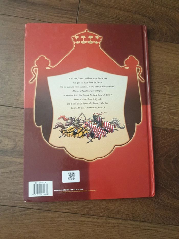 Bande dessinée Aliénor - photo numéro 3