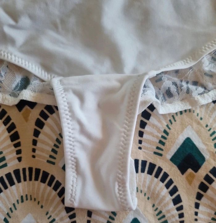 Shorty blanc avec dentelle - photo numéro 3