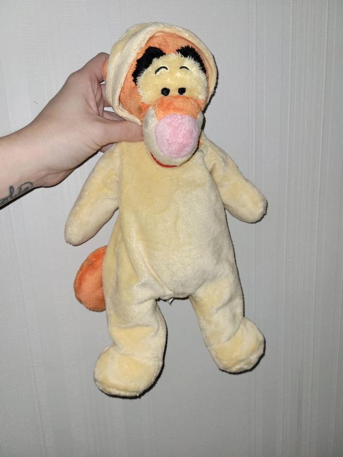 Peluche tigrou en pyjama - photo numéro 2