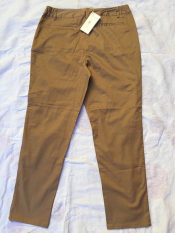 Beau pantalon à pinces T.44 marron cannelle neuf avec étiquette