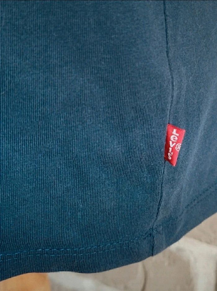 T-shirt Levi's bleu marine logo rouge - photo numéro 6