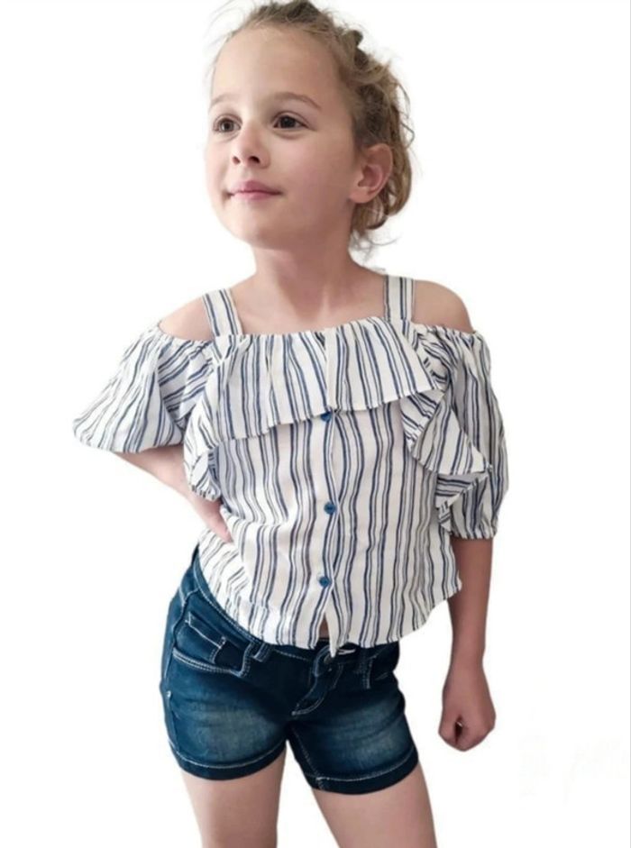 6 ans ensemble été haut Zara (6ans) et short sans marque ( 5-6 ans)
