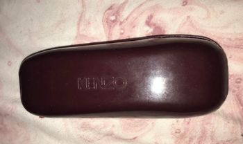 Boite à lunette kenzo couleur bordeaux