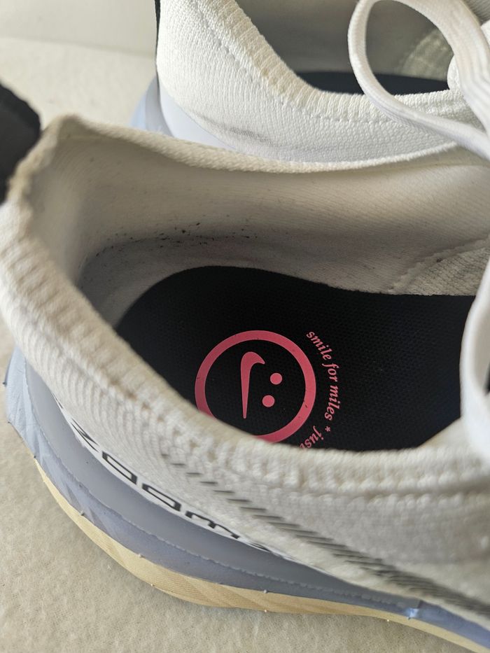 Baskets Pointure 40,5 nike - photo numéro 3