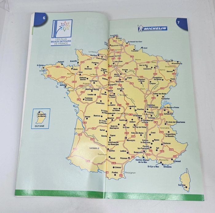 "Les 100 plus beaux détours de France. Michelin".
176 pages. - photo numéro 3