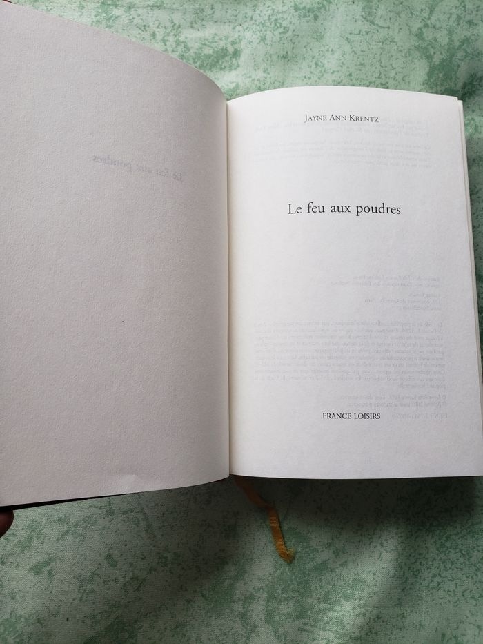 Livre le feu aux poudres