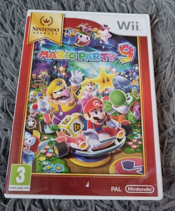 Boîte vide de jeu avec livret MarioParty 9