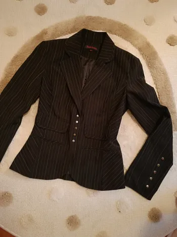 Veste tailleur cintrée taille 36