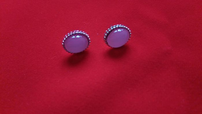 Petites boucles d'oreilles rose