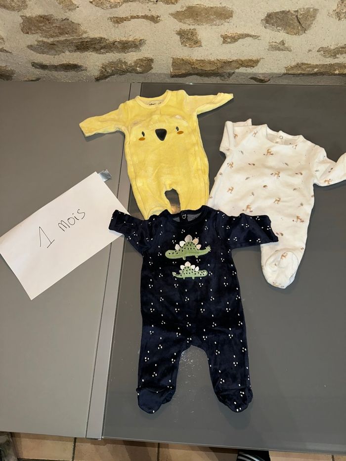 Lot vêtements bébé garçon – 1 mois – 34 pièces - photo numéro 8
