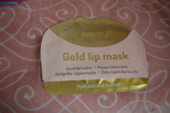 Masque lèvres dorés Gold lip mask