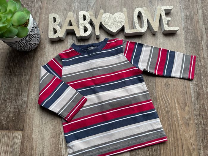 - Haut ML - 6 mois - Très bon état