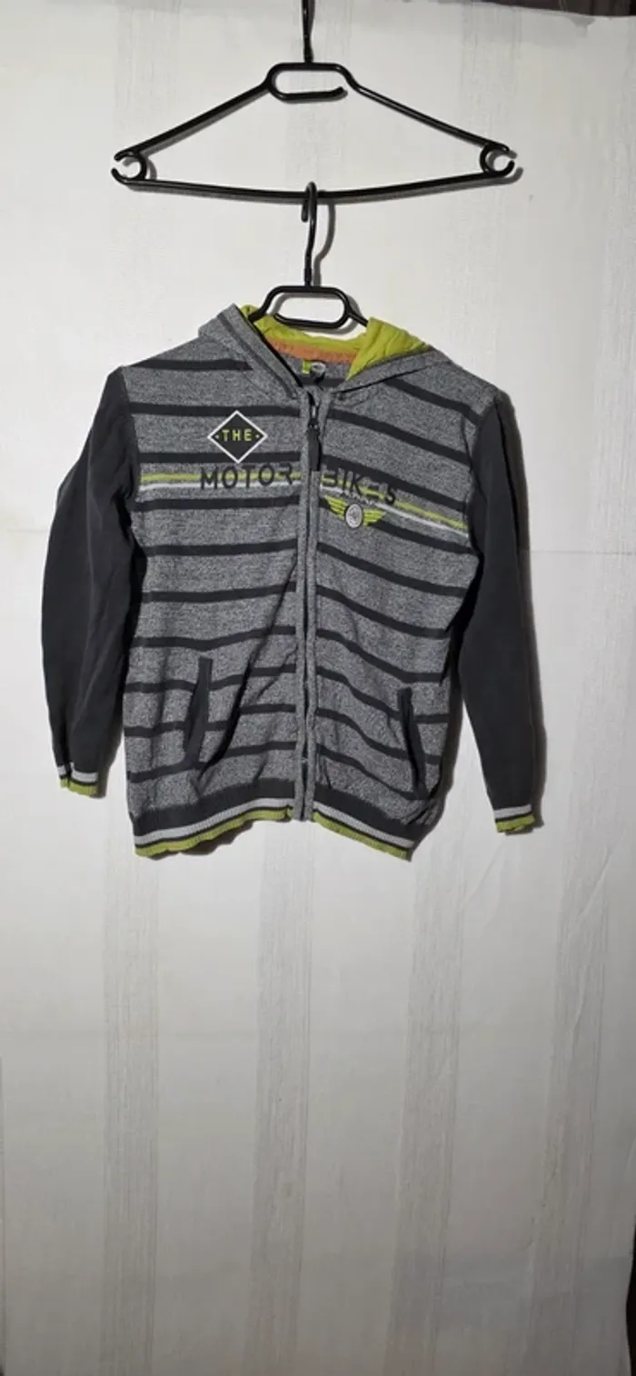 Gilet zippé 10ans 140cm