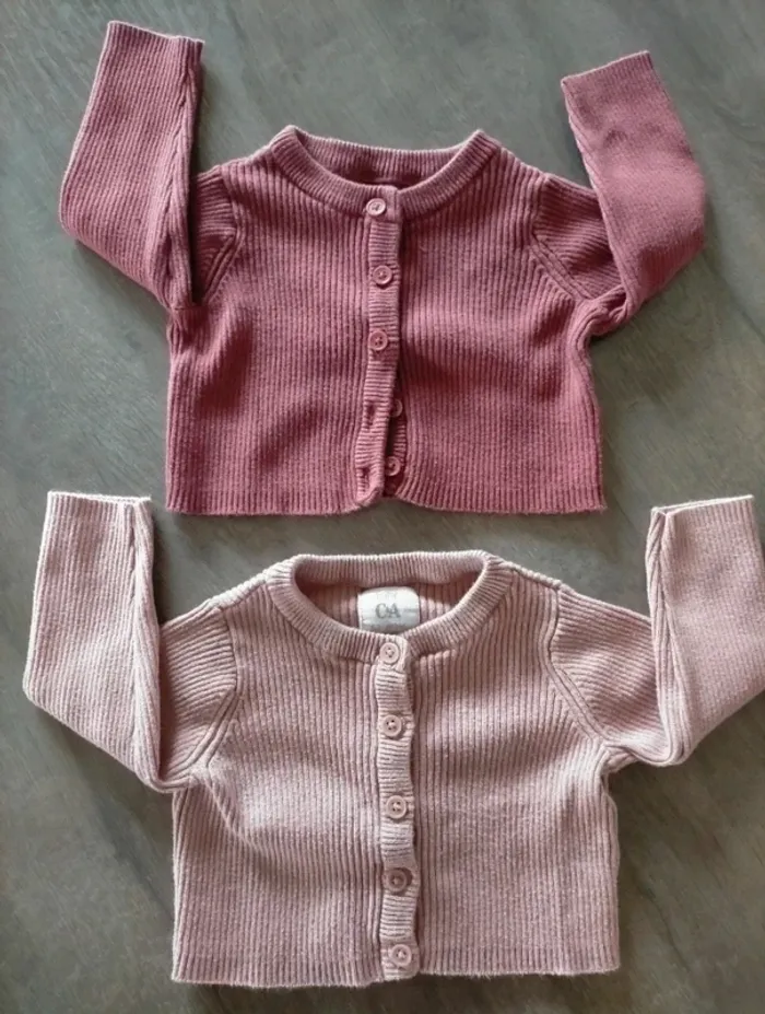 Gilets 3 mois ( 62 cms)