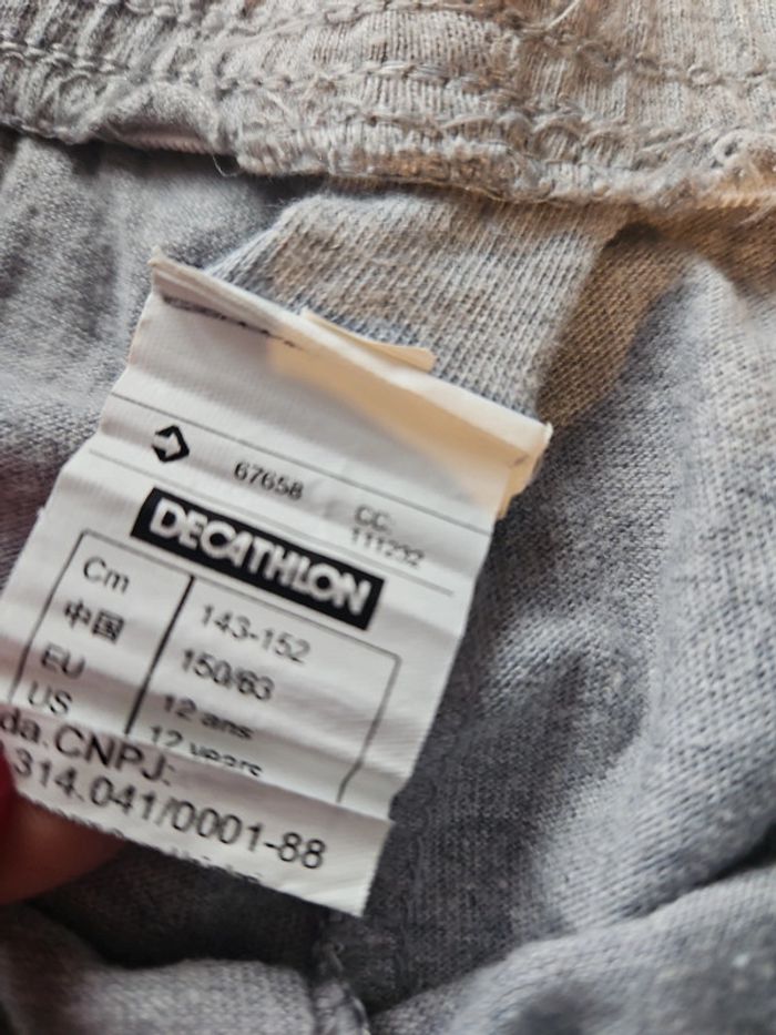 Lot 2 shorts decathlon 10 ans - photo numéro 9