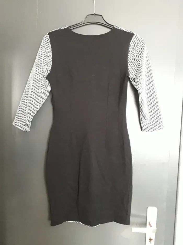 Robe Morgan 38 - photo numéro 2