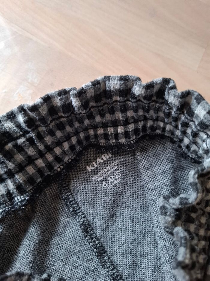 Pantalon Kiabi 6 ans - photo numéro 4
