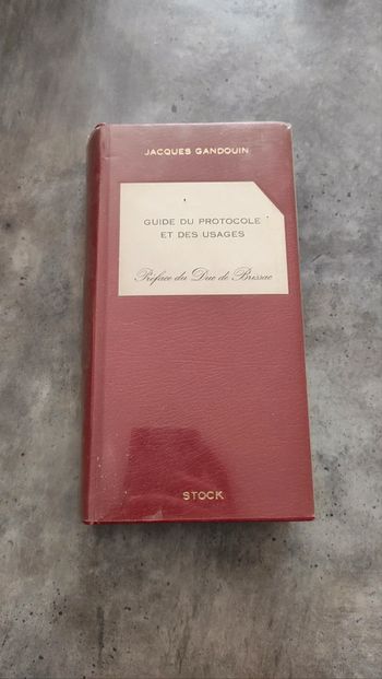 Guide du protocole et des usages