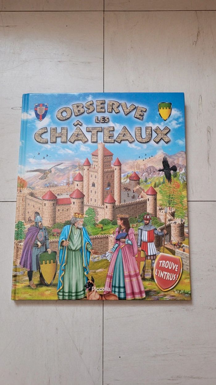 Livre "observe les châteaux "