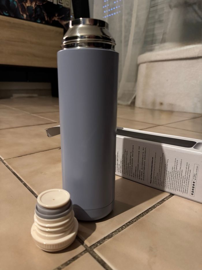 Gourde isotherme neuve - photo numéro 4