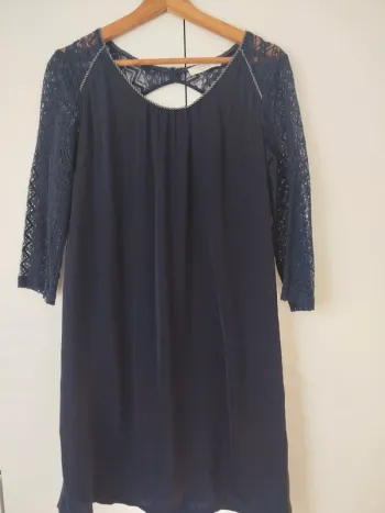 Robe légère bleue marine taille 36 neuve