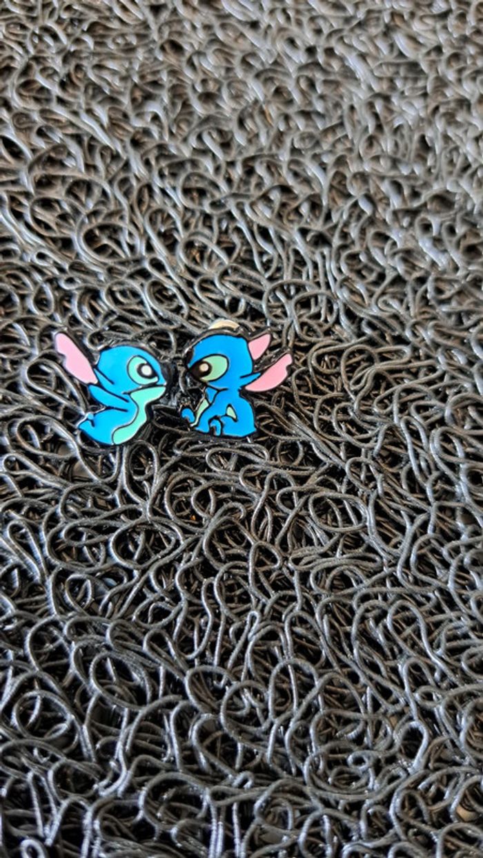 Boucles d'oreilles stitch