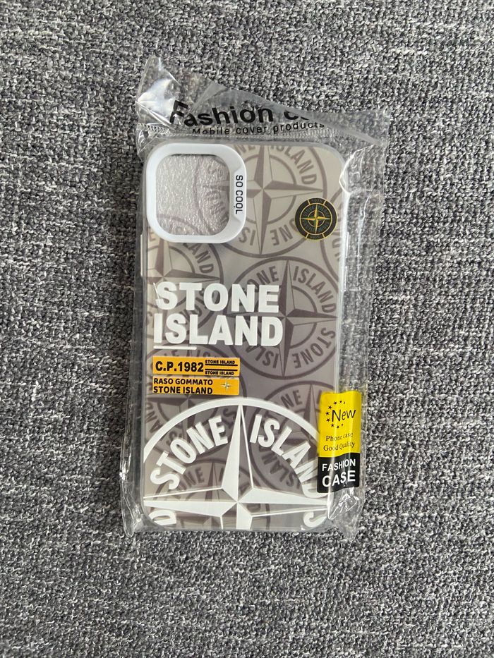 coque stone island iphone 12