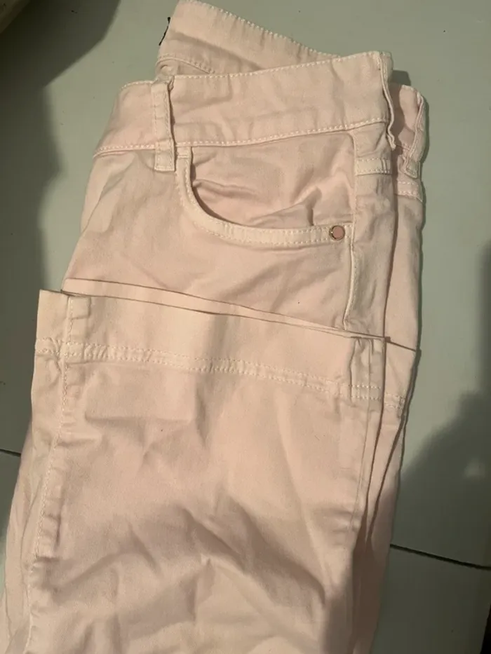 Très beau pantalon jean pour femme - photo numéro 2