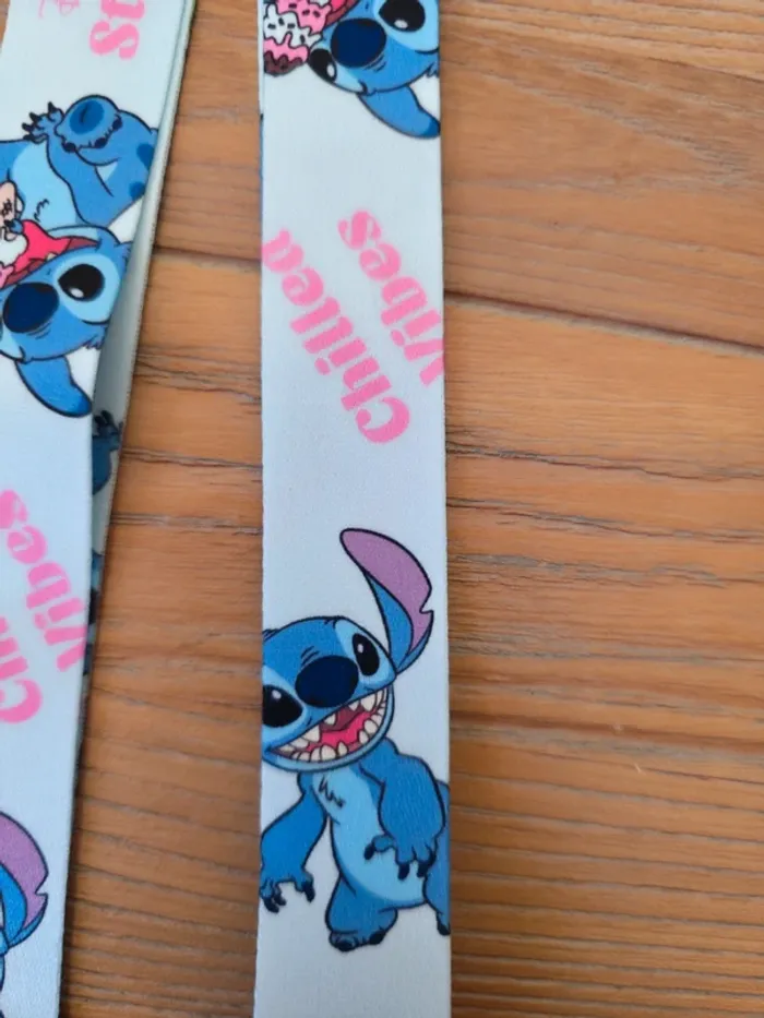 Stitch laniere disney japon - photo numéro 2
