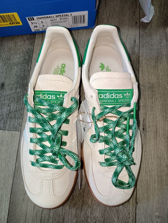 Basket adidas Spezial - photo numéro 2