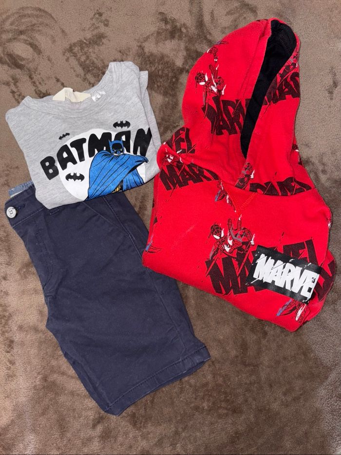 Lot de 3 vêtements garçons taille 4 ans en très bon état