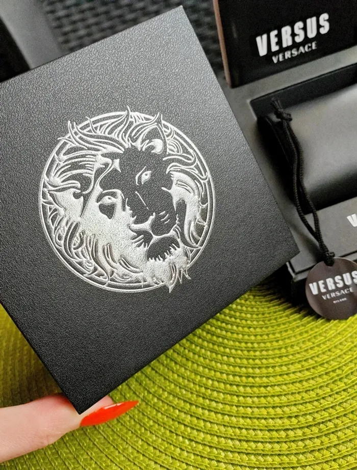 Boîte / Coffret pour montre Versace - photo numéro 9