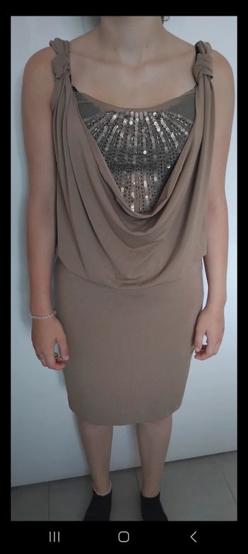 Robe plusieurs taille le prix n est pas le bon demander