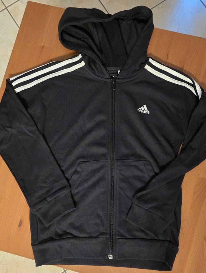 ( Neuf non porté)  🏷🥰 superbe survetement unisex adidas 10 ans 🥰😍 - photo numéro 3
