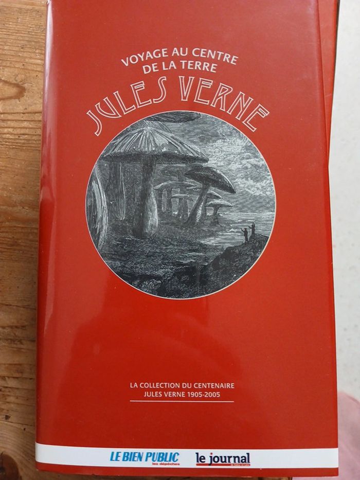 8 Livres Jules Verne - photo numéro 3