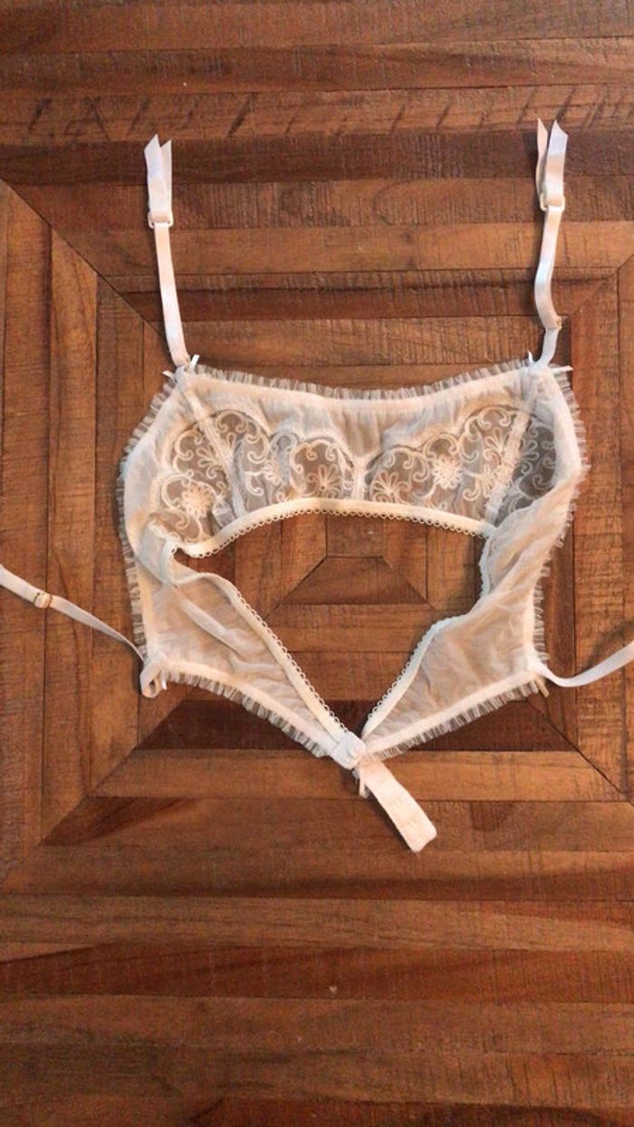 Porte jarretelle ivoire neuf Valege - photo numéro 5