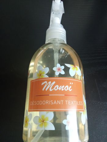 Spray textile monoï