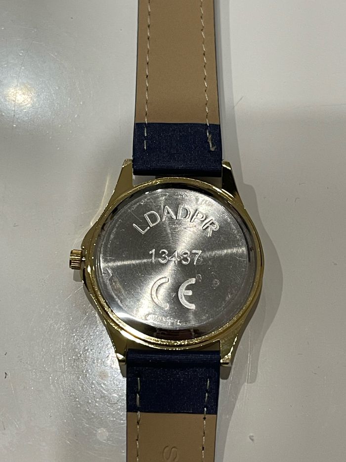 Montre femme - photo numéro 3