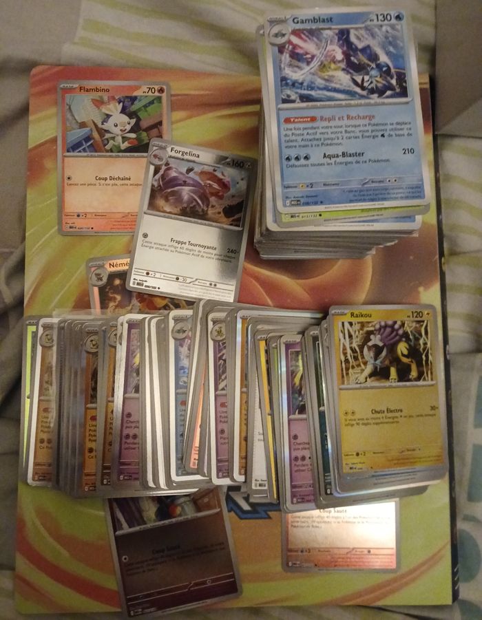 Lots carte pokemon mega evolutions me01