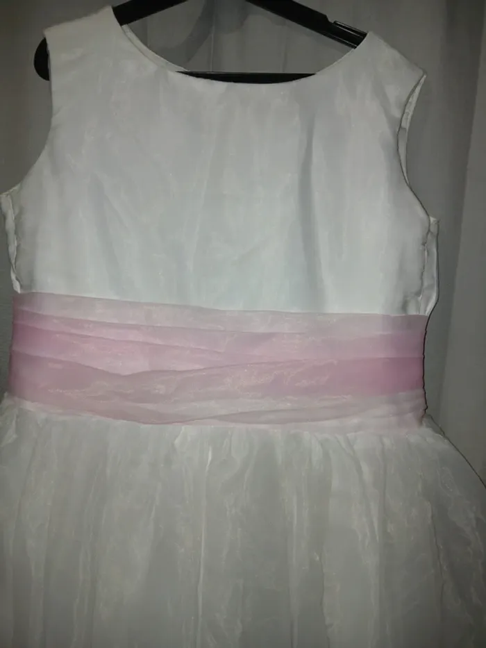 🩷 Jolie robe de cérémonie convient à une taille 12 ans. - photo numéro 4
