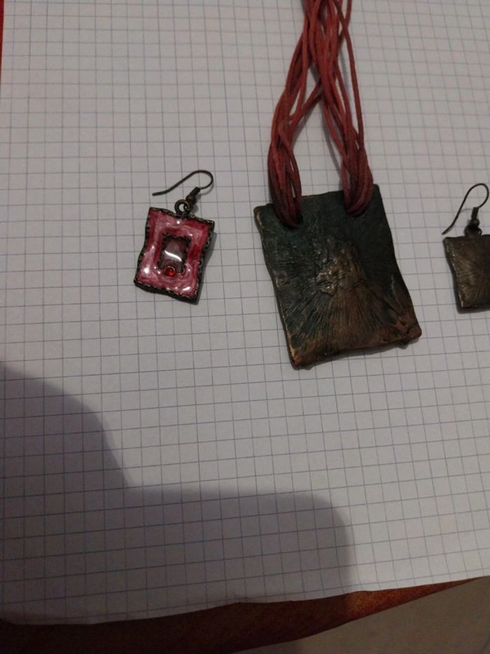 Collier et boucles d'oreilles - photo numéro 5