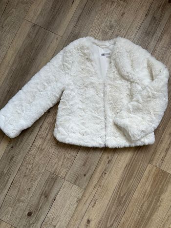Veste fausse fourrure h&m blanche 4/6 ans 