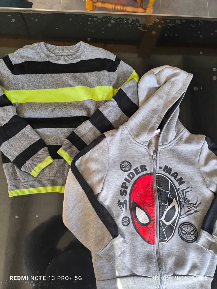 Lot de vêtements garçon 8 ans - photo numéro 3