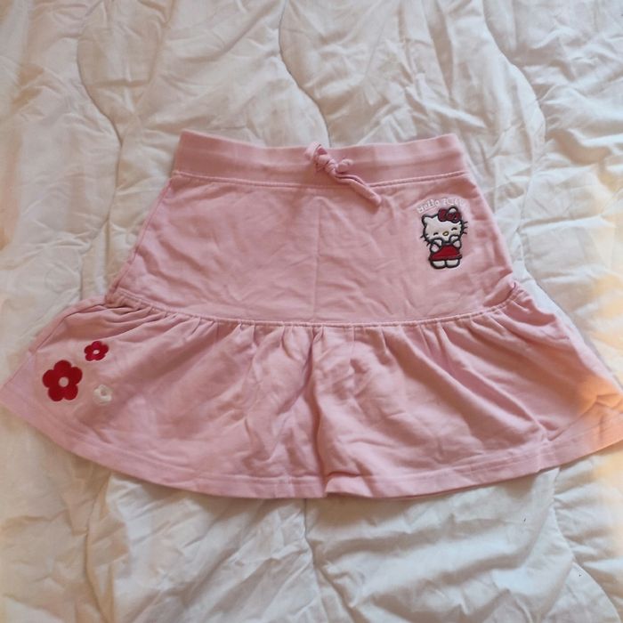 Jupe neuve Hello Kitty 6 ans