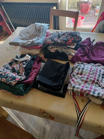 Lot de 25 pièces taille 36 femme