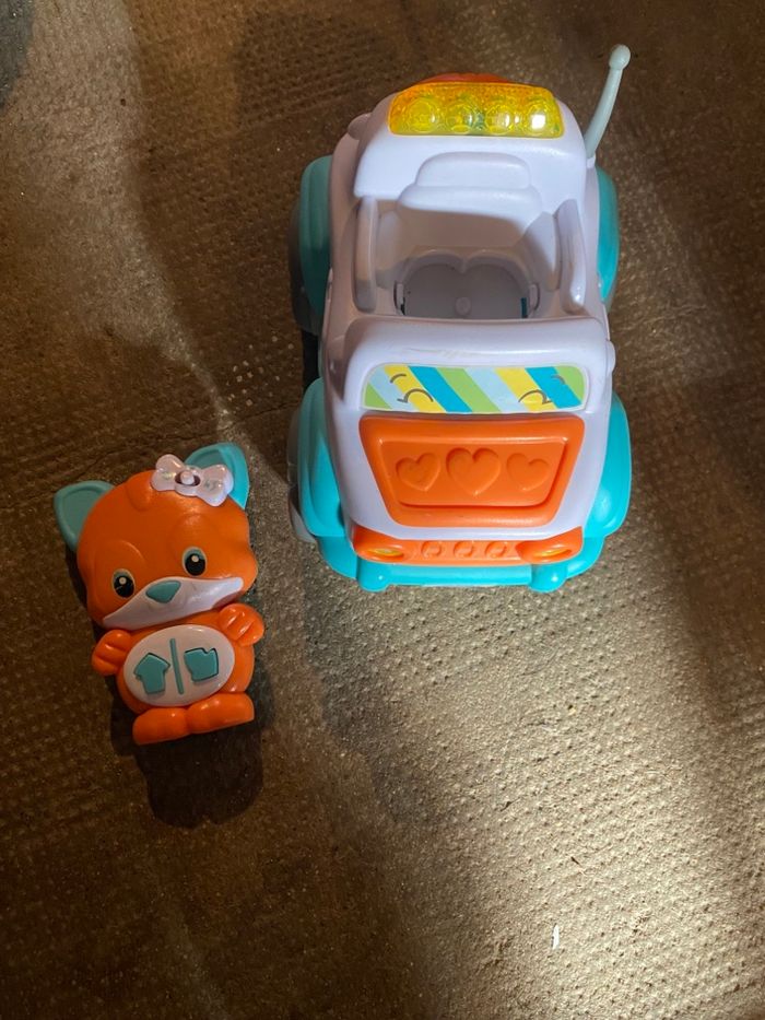 1ere voiture télécommandée - photo numéro 2