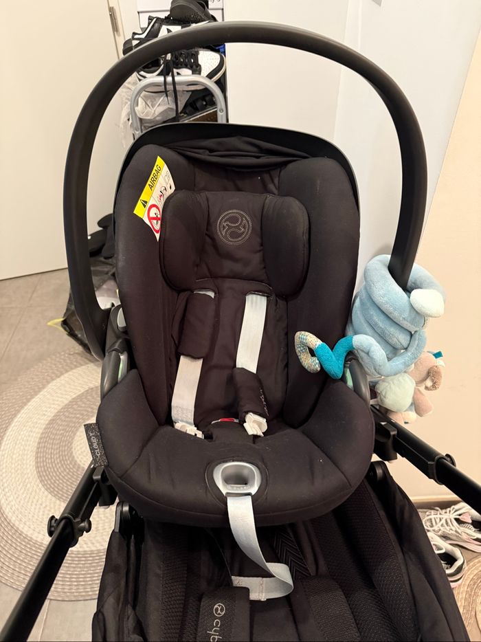 Poussette double Gazelle S Cybex + siège auto Cloud T Cybex (offert) - photo numéro 9