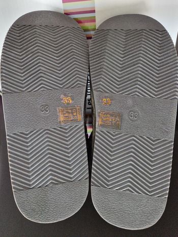 Bottes grises - Les Tropeziennes - taille 33 - neuf - 22 euros